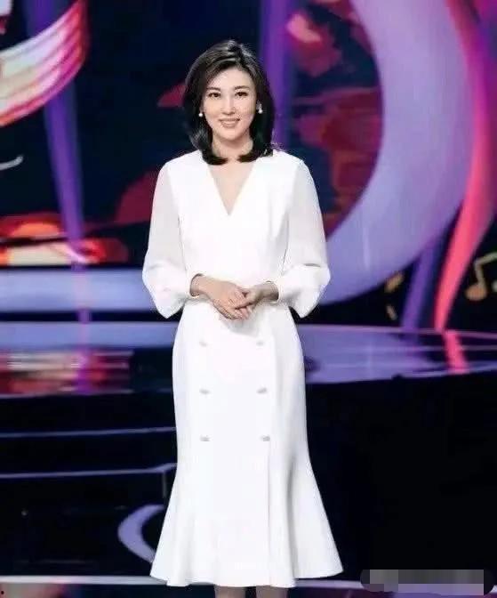 主持人生活照,生活照中的真实风采